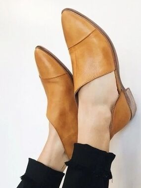 Free People Women's Cognac Leather Slip-On Loafers Women's Size 6 Camel Tan